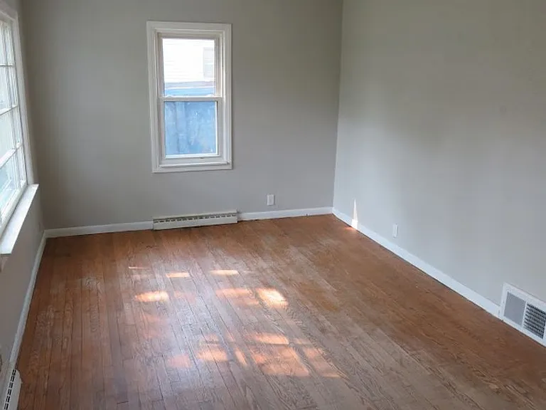 3406 Blakeley Ave — Photo 5