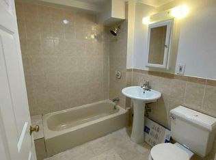 118 Wolcott St #1B, Brooklyn, NY 11231