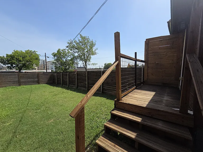 127 W 8th St #25 — Photo 14