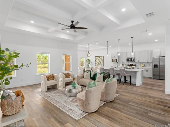 136 hidden ranch, Floresville, TX 78114