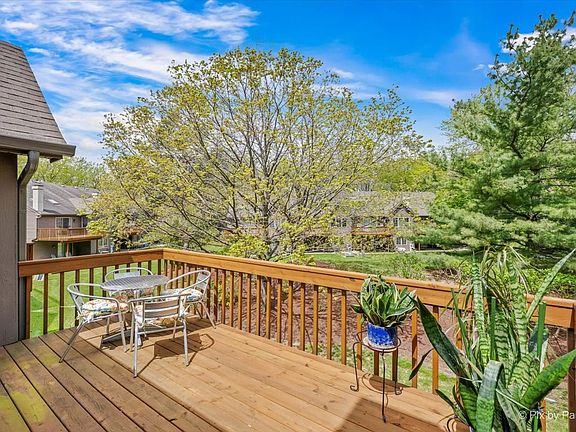 5th image of 836 Millcreek Cir #836