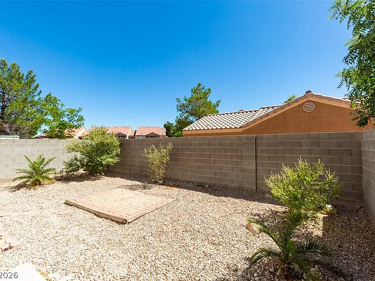 1401 Sycamore Spring Ct — Photo 30
