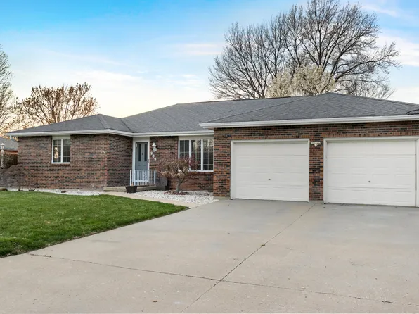 909 S Mar Dr, Marshall, MO 65340