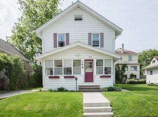 164 15th Ave, Moline, IL 61265