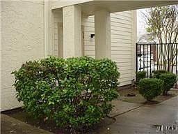 3rd image of 10075 Westpark Dr APT 58