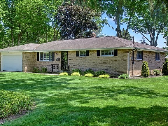2nd image of 5265 Evergreen Dr
