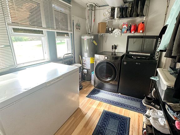 4th image of 270 S Fulmer St
