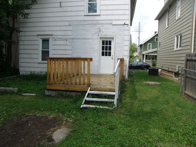 2nd image of 960 Henry St