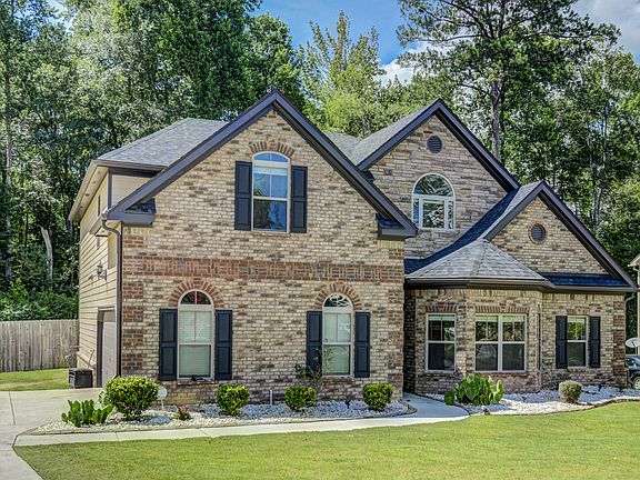 3rd image of 3649 Bayberry Way SW