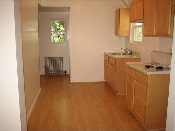 Kitchen, 1st Floor