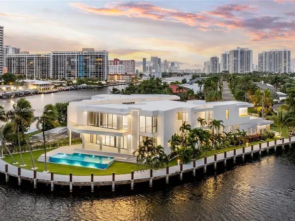 501 Palm Dr, Hallandale Beach, FL 33009