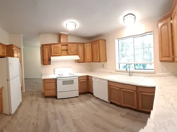 26583 Sanderling Pl NE, Poulsbo, WA 98370