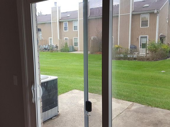 3rd image of 575 Kitrina Ave