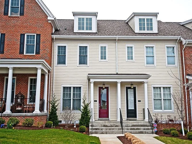 1637 Overton Ln photo 1