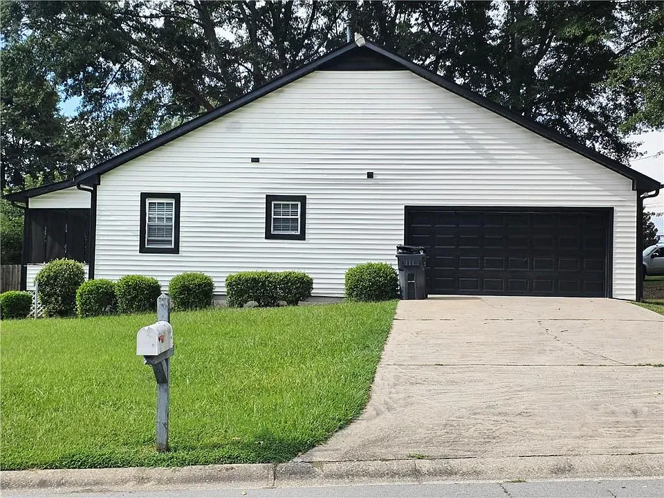 1800 Keenland Pl