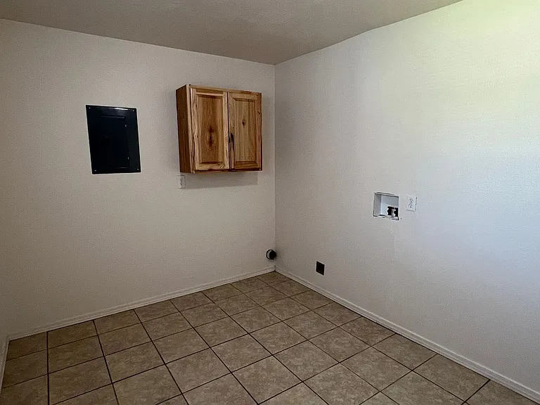 2508 N National Ave — Photo 13