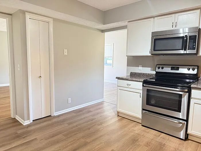 431 Belle Pointe Dr — Photo 19