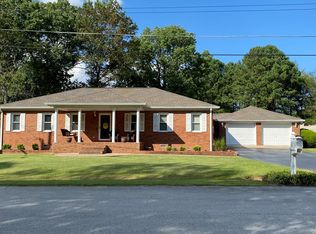 317 Dawn Dr, Hopkinsville, KY 42240