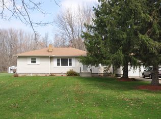 43090 Dellefield Rd, Elyria, OH 44035