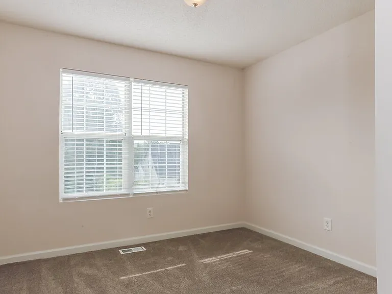 5987 Graywood Cir — Photo 16
