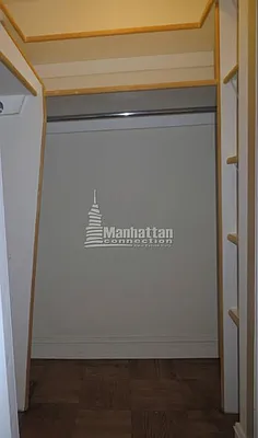 Rented by Manhattan Connection | media 28