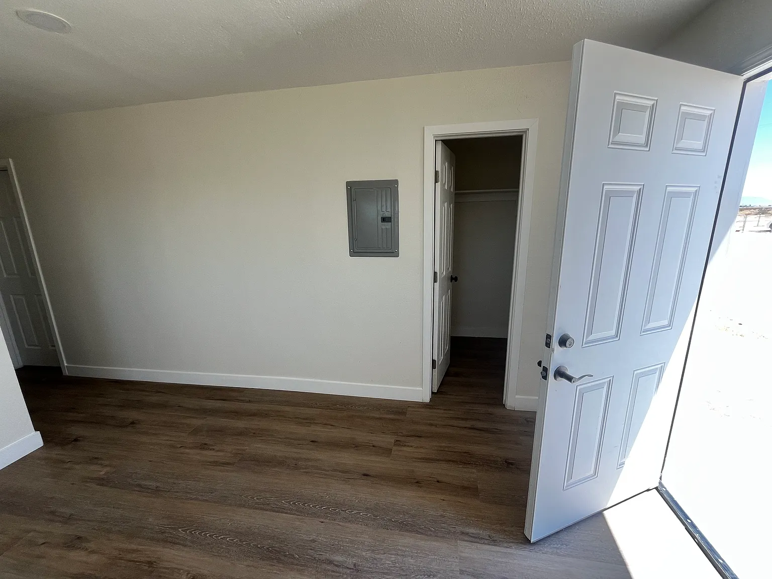 2 bed, 750 sqft, $1,495 — Photo 1