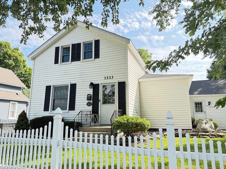 1st image of 1213 Clinton Ave