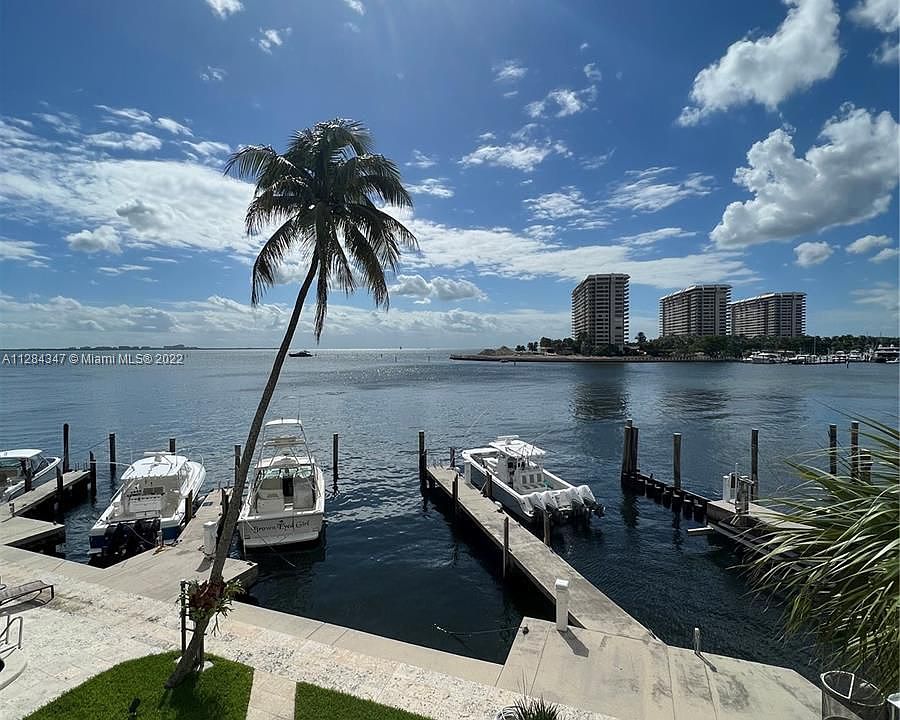 1st image of 1638 S Bayshore Ct APT 202G