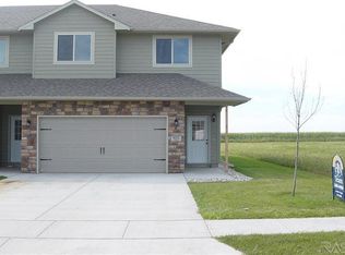 9232 Norma Trl UNIT 1, Sioux Falls, SD 57106