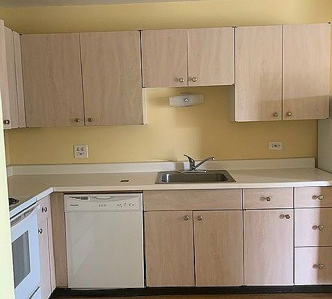 5th image of 6 Villa Verde Dr APT 206