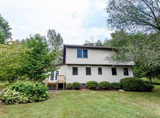 421 Sunset Dr, Stanardsville, VA 22973
