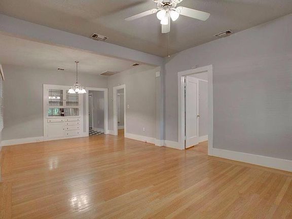 2nd image of 321 23rd St