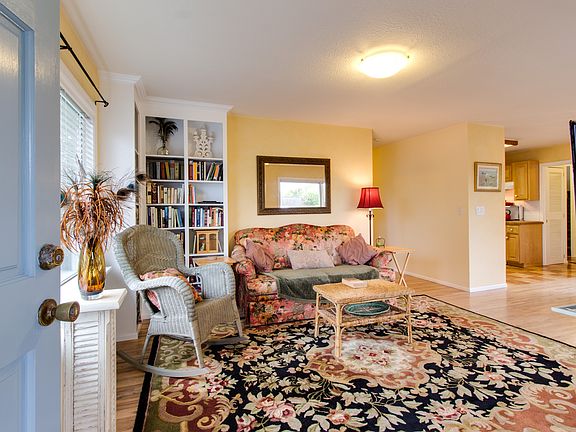 4th image of 1765 Lunsford Ave