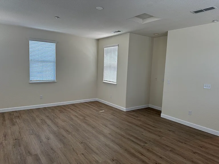 1796 Anastasia Dr — Photo 11