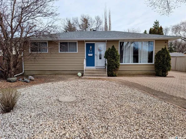 24 Dryburgh CRESCENT, Regina, SK S4R 6R5