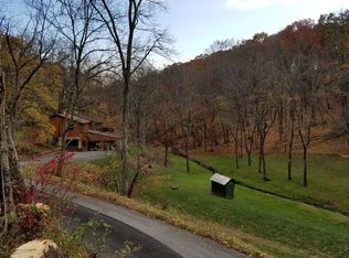 1996 Folk Rd, Fogelsville, PA 18051