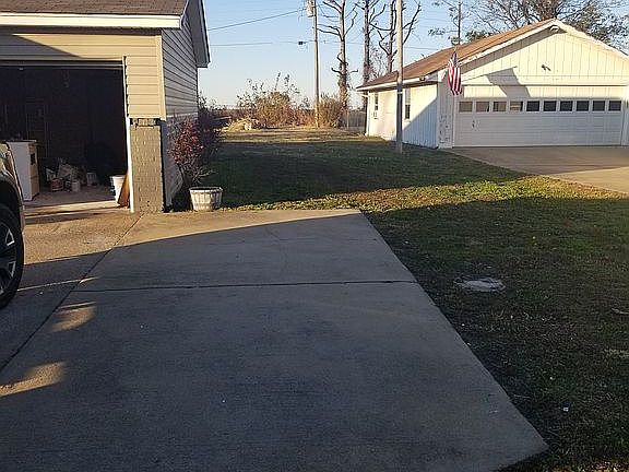 3rd image of 236 Randall Road Ext