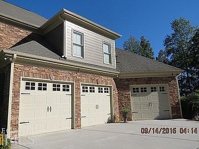 3 Car garage