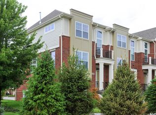 1200 Danforth Ct, Vernon Hills, IL 60061