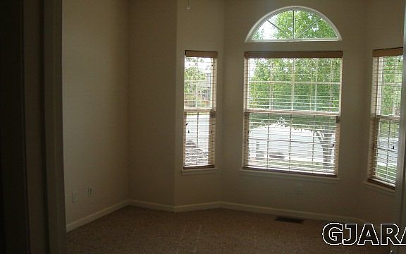 4th image of 300 Vista Valley Dr