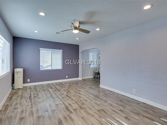 4th image of 2325 Cedar Ave
