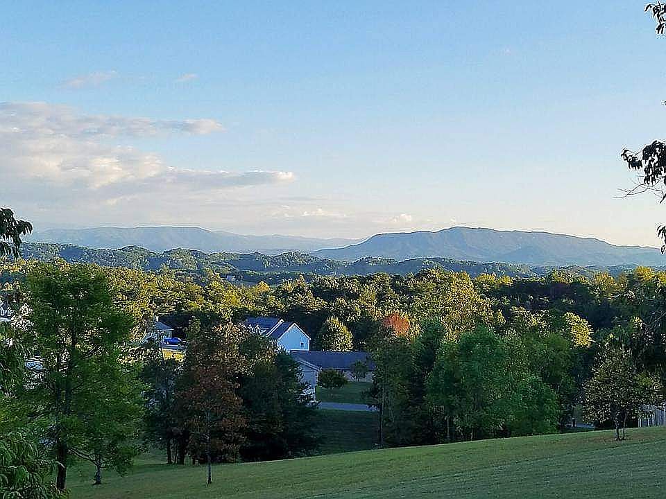 2nd image of 30-28 Whaleys Overlook