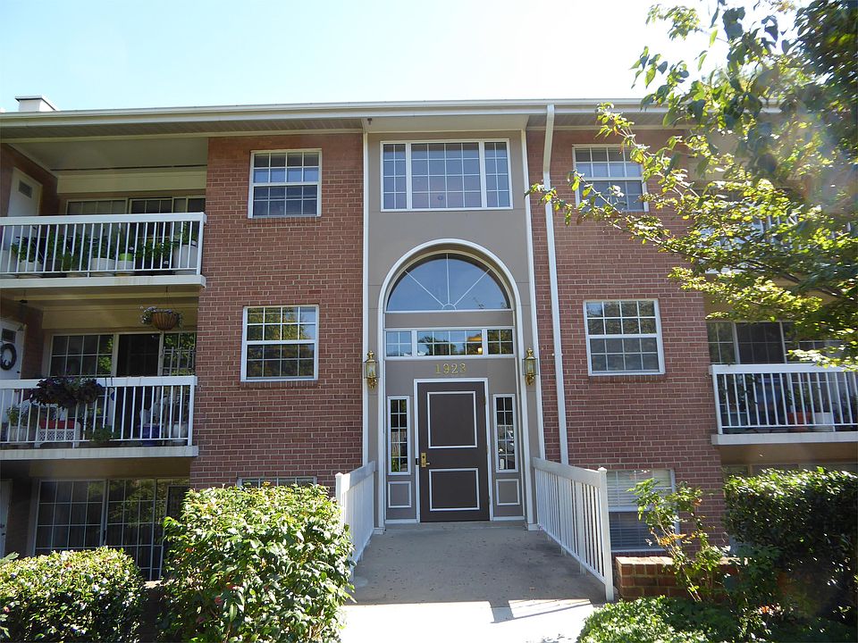 1st image of 1923 Wilson Ln APT 303