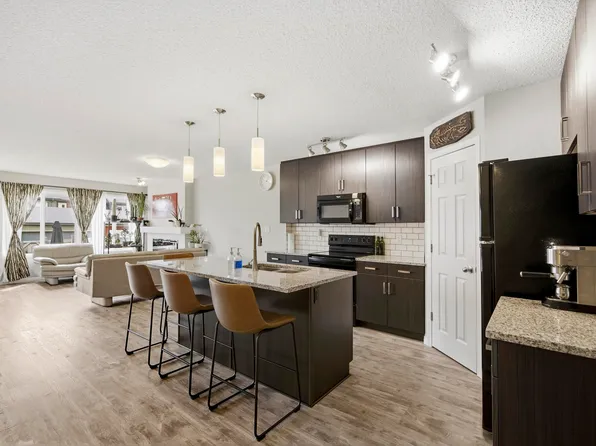 3805 Powell Wynd SW, Edmonton, AB T6W 2W9