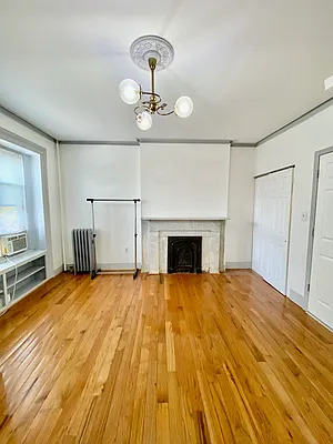 Rented by CMV Realty Inc. | media 10