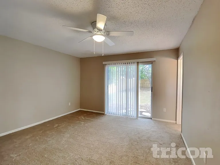 7520 Darlene St — Photo 7