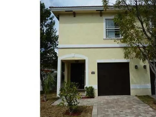 1241 NE 23rd Ave, Pompano Beach, FL 33062