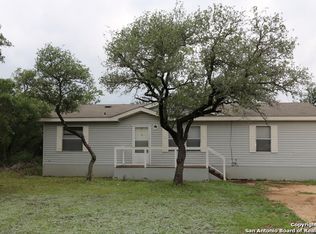 466 Oil Wl UNIT A, Pipe Creek, TX 78063