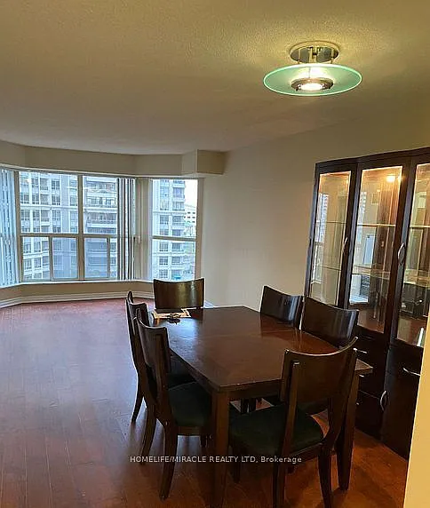 325 Webb Dr #808 — Photo 2