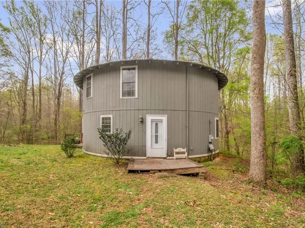 2455 Pisgah Church Rd, Kernersville, NC 27284